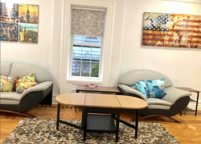 Gorgeous Victorian House!! Entire Suite In Sam'S Home