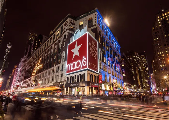 Hotel with pool: Hyatt Place New York/Midtown-South